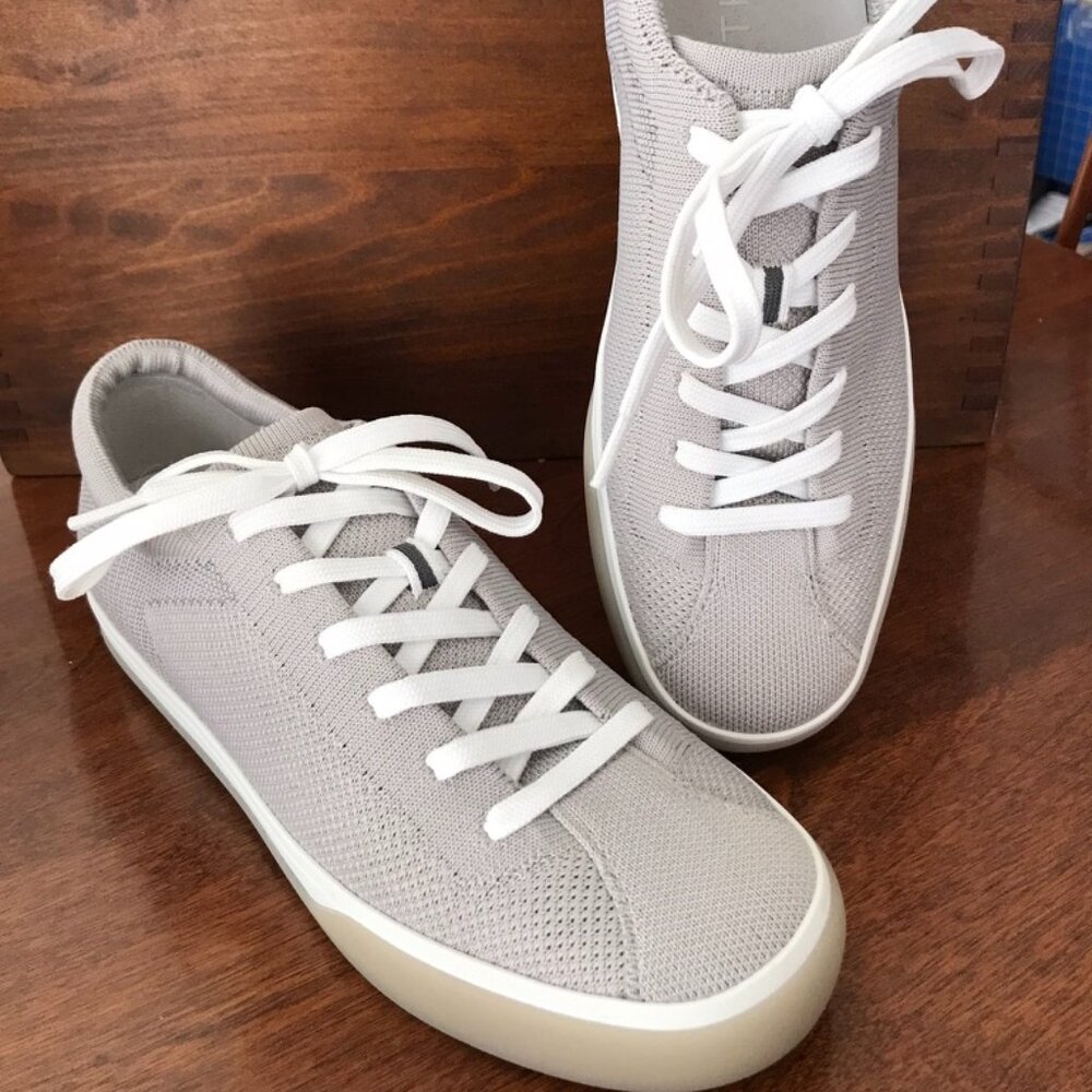Rothy's Lace Up Sneakers NEW size 8 medium width in Storm light gray color shoes